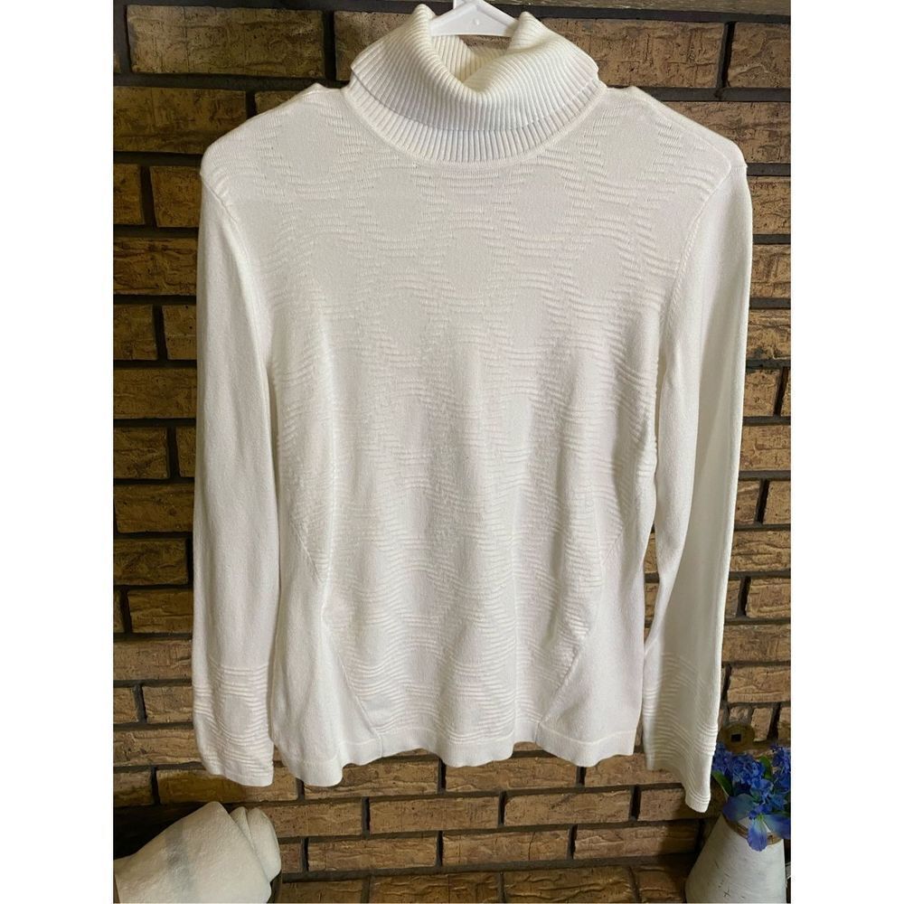 Tribal Lightweight Turtleneck